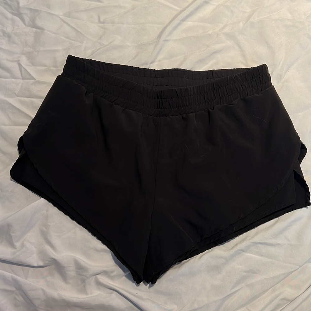 Fabletics high waisted tulip side athletic shorts